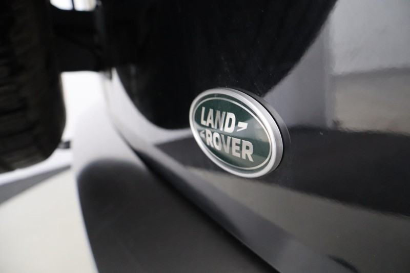 2022 (22) LAND ROVER DEFENDER 2.0 P300 X-Dynamic S 90 3dr Auto 5439219