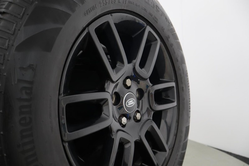 2022 (22) LAND ROVER DEFENDER 2.0 P300 X-Dynamic S 90 3dr Auto 5439169