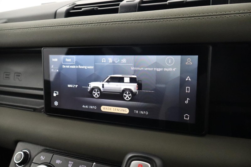 2022 (22) LAND ROVER DEFENDER 2.0 P300 X-Dynamic S 90 3dr Auto 5439212