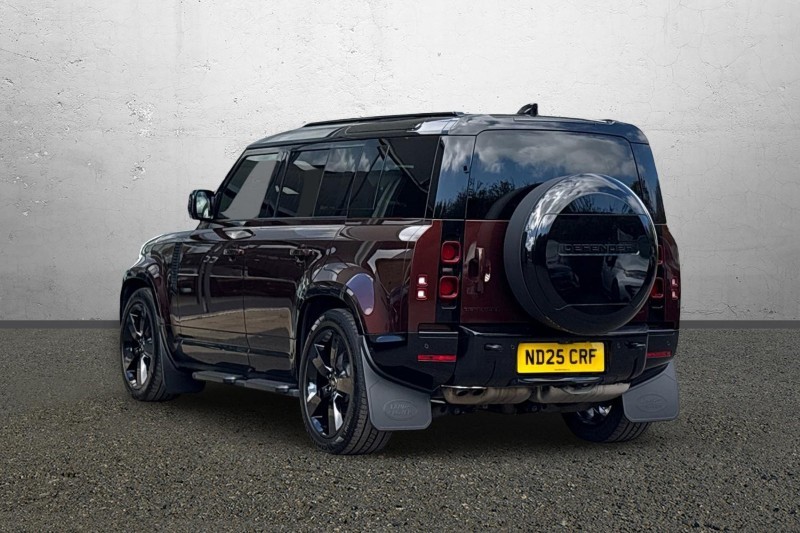 2025 (25) LAND ROVER DEFENDER 3.0 D350 Sedona Edition 110 5dr Auto