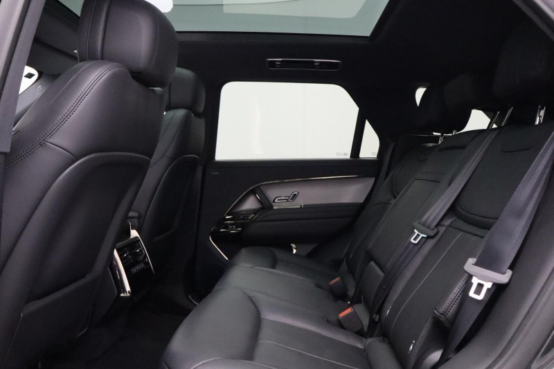 2025 (25) LAND ROVER RANGE ROVER SPORT 3.0 P460e Edition 5dr Auto 5429247