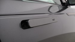 2018 (18) LAND ROVER RANGE ROVER VELAR 2.0 D180 R-Dynamic S 5dr Auto 5486401