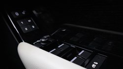 2018 (18) LAND ROVER RANGE ROVER VELAR 2.0 D180 R-Dynamic S 5dr Auto 5486445