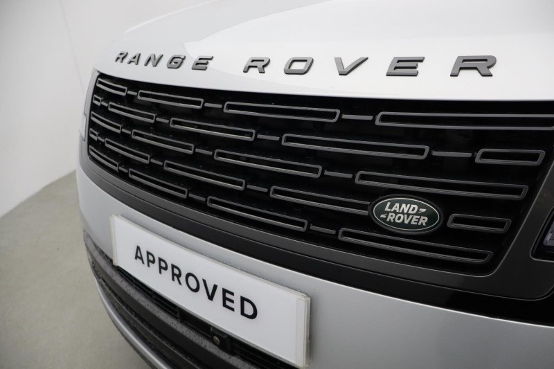 2025 (25) LAND ROVER RANGE ROVER 3.0 D350 SE 4dr Auto 5499902