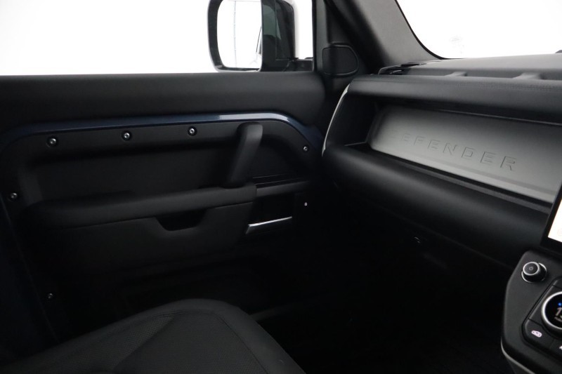 2026 (26) LAND ROVER COMMERCIAL DEFENDER 3.0 D250 Hard Top S Auto [3 Seat] 5477334