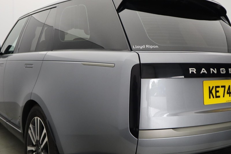 2024 (74) LAND ROVER RANGE ROVER 3.0 D350 SE 4dr Auto 5841368