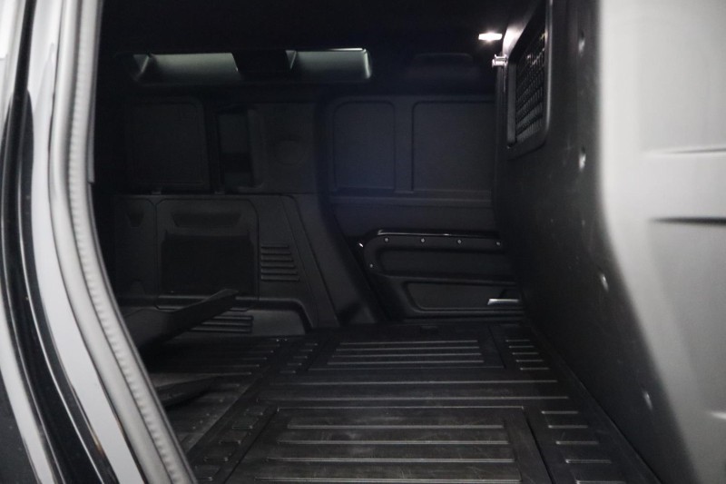 2025 (25) LAND ROVER COMMERCIAL DEFENDER 3.0 D350 Hard Top X-Dynamic HSE Auto [3 Seat] 5480366