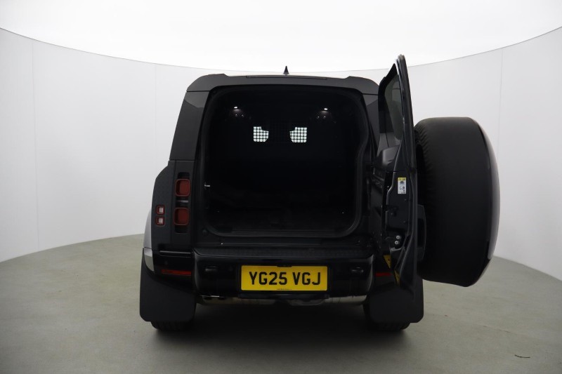 2025 (25) LAND ROVER COMMERCIAL DEFENDER 3.0 D350 Hard Top X-Dynamic HSE Auto [3 Seat] 5480352