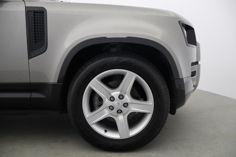 2023 (23) LAND ROVER DEFENDER 3.0 D250 X-Dynamic SE 110 5dr Auto [7 Seat] 5477159