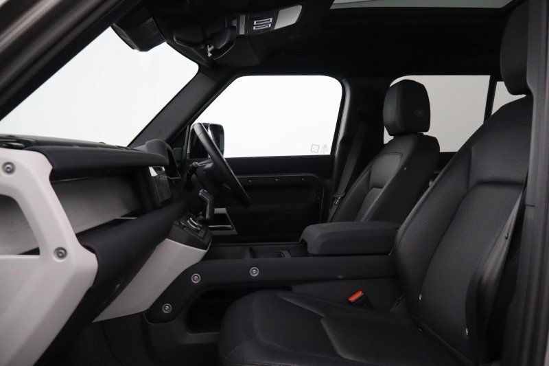 2023 (23) LAND ROVER DEFENDER 3.0 D250 X-Dynamic SE 110 5dr Auto [7 Seat] 5477144