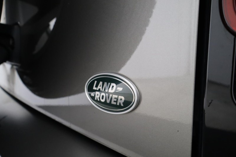2023 (23) LAND ROVER DEFENDER 3.0 D250 X-Dynamic SE 110 5dr Auto [7 Seat] 5477149