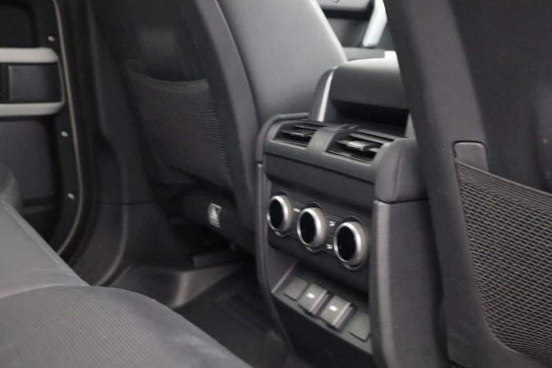 2023 (23) LAND ROVER DEFENDER 3.0 D250 X-Dynamic SE 110 5dr Auto [7 Seat] 5477153