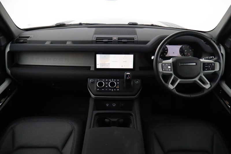 2023 (23) LAND ROVER DEFENDER 3.0 D250 X-Dynamic SE 110 5dr Auto [7 Seat] 5477167