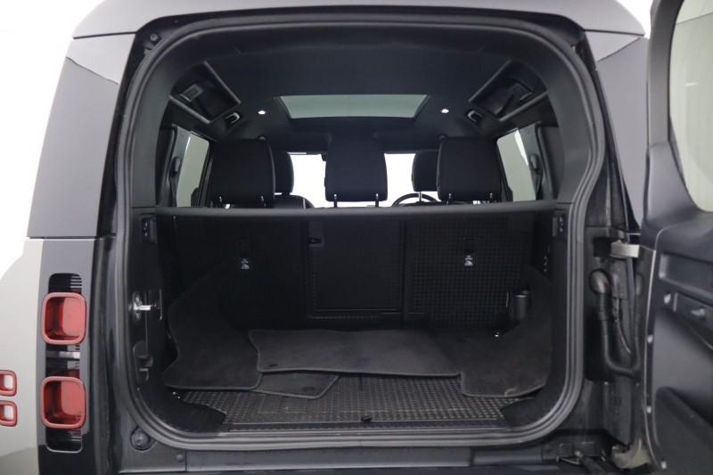 2023 (23) LAND ROVER DEFENDER 3.0 D250 X-Dynamic SE 110 5dr Auto [7 Seat] 5477141