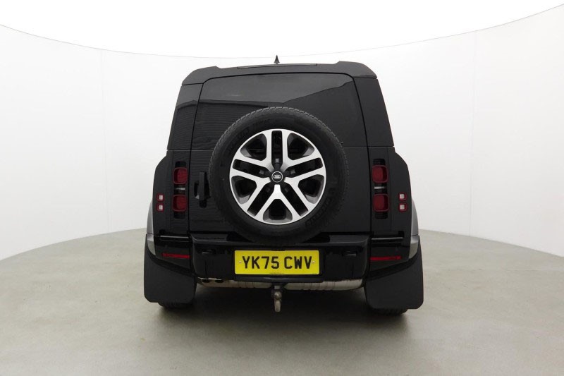2025 (75) LAND ROVER COMMERCIAL DEFENDER 3.0 D350 Hard Top X-Dynamic HSE Auto [3 Seat] 5495752