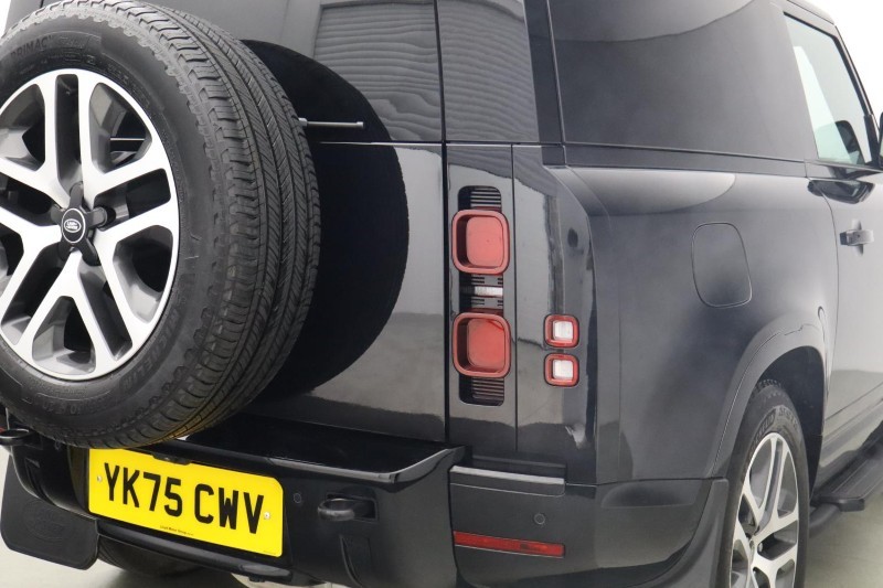2025 (75) LAND ROVER COMMERCIAL DEFENDER 3.0 D350 Hard Top X-Dynamic HSE Auto [3 Seat] 5495693