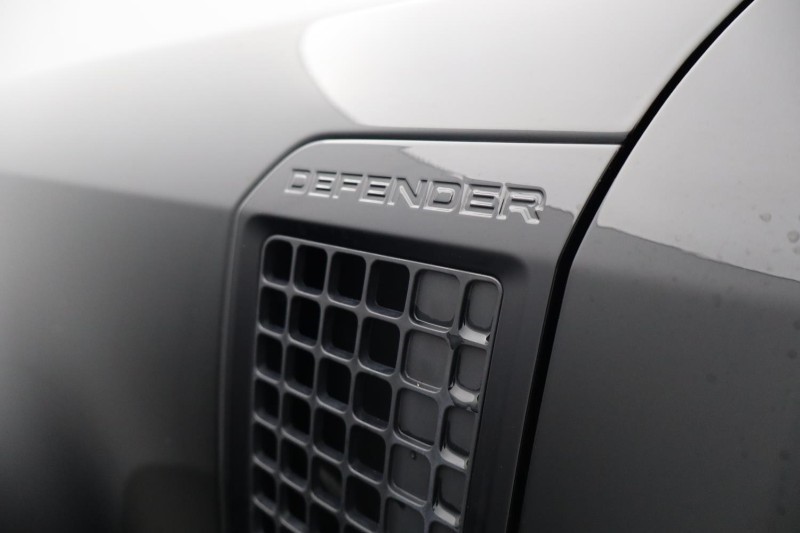 2025 (75) LAND ROVER COMMERCIAL DEFENDER 3.0 D350 Hard Top X-Dynamic HSE Auto [3 Seat] 5495723