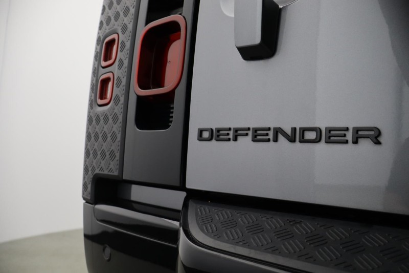 2023 (73) LAND ROVER DEFENDER 3.0 D250 X-Dynamic HSE 90 3dr Auto 5508144