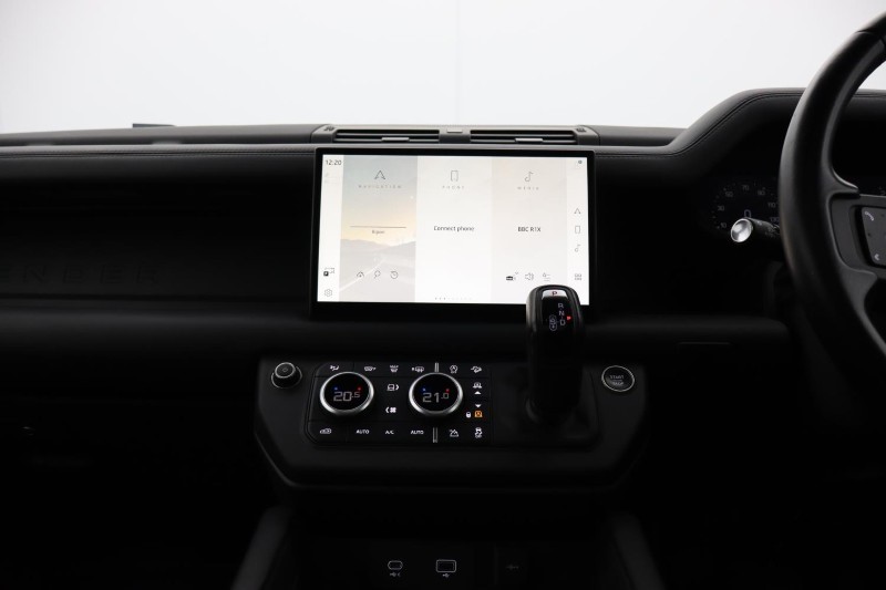 2023 (73) LAND ROVER DEFENDER 3.0 D250 X-Dynamic HSE 90 3dr Auto 5508176