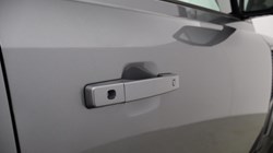 2023 (73) LAND ROVER DEFENDER 3.0 D250 X-Dynamic HSE 90 3dr Auto 5508152