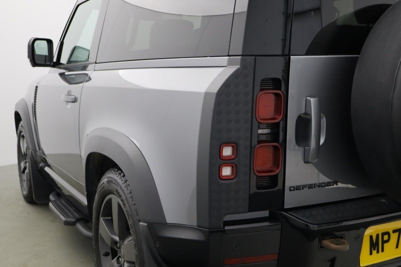 2023 (73) LAND ROVER DEFENDER 3.0 D250 X-Dynamic HSE 90 3dr Auto 5508142