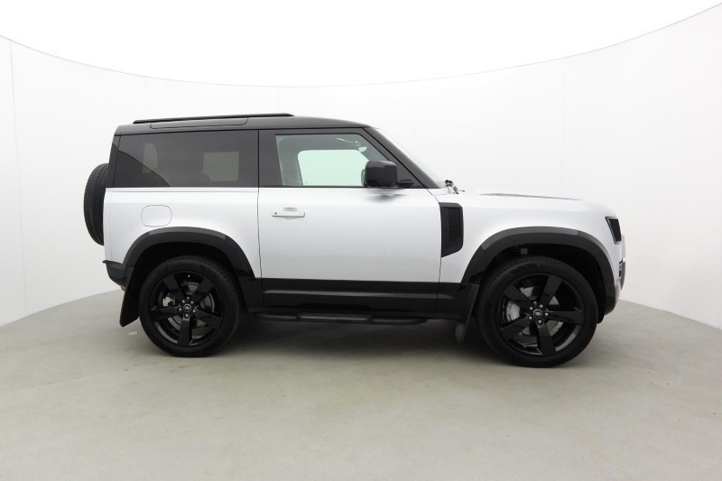 2024 (24) LAND ROVER DEFENDER 3.0 D300 X-Dynamic HSE 90 3dr Auto 5479269