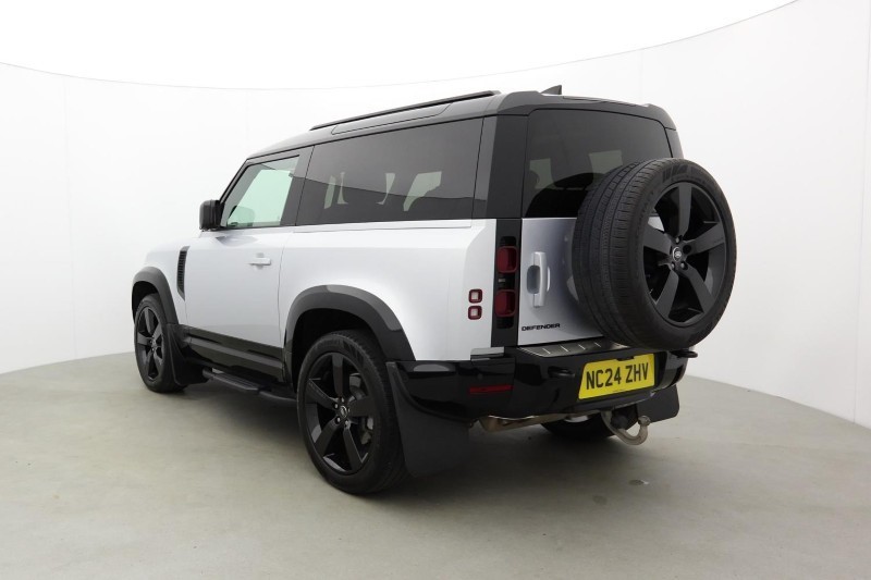2024 (24) LAND ROVER DEFENDER 3.0 D300 X-Dynamic HSE 90 3dr Auto 5479272