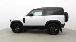 2024 (24) LAND ROVER DEFENDER 3.0 D300 X-Dynamic HSE 90 3dr Auto 5479270