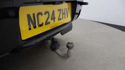2024 (24) LAND ROVER DEFENDER 3.0 D300 X-Dynamic HSE 90 3dr Auto 5479283