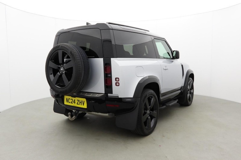 2024 (24) LAND ROVER DEFENDER 3.0 D300 X-Dynamic HSE 90 3dr Auto 5479271