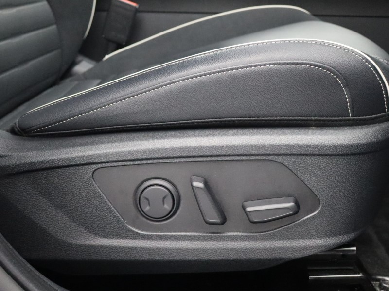 2025 (25) KIA SPORTAGE 1.6T GDi 207 HEV GT-Line S 5dr Auto 4702428