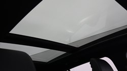 2025 (25) KIA SPORTAGE 1.6T GDi 207 HEV GT-Line S 5dr Auto 4724005