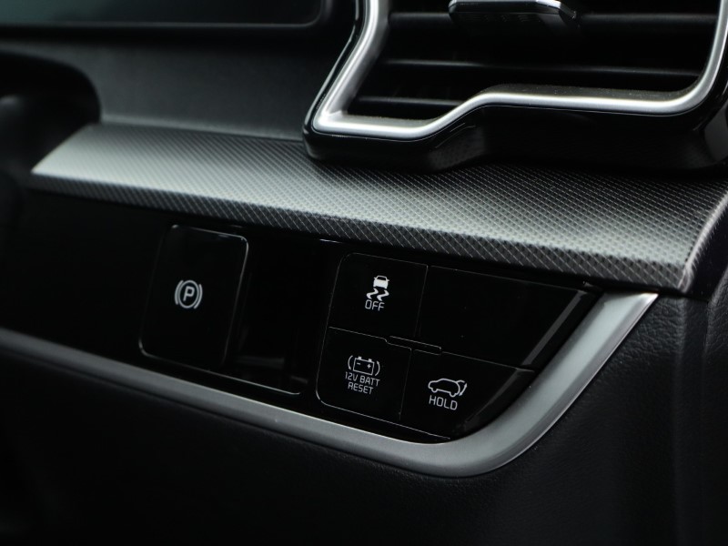 2025 (25) KIA SPORTAGE 1.6T GDi 207 HEV GT-Line S 5dr Auto 4702432