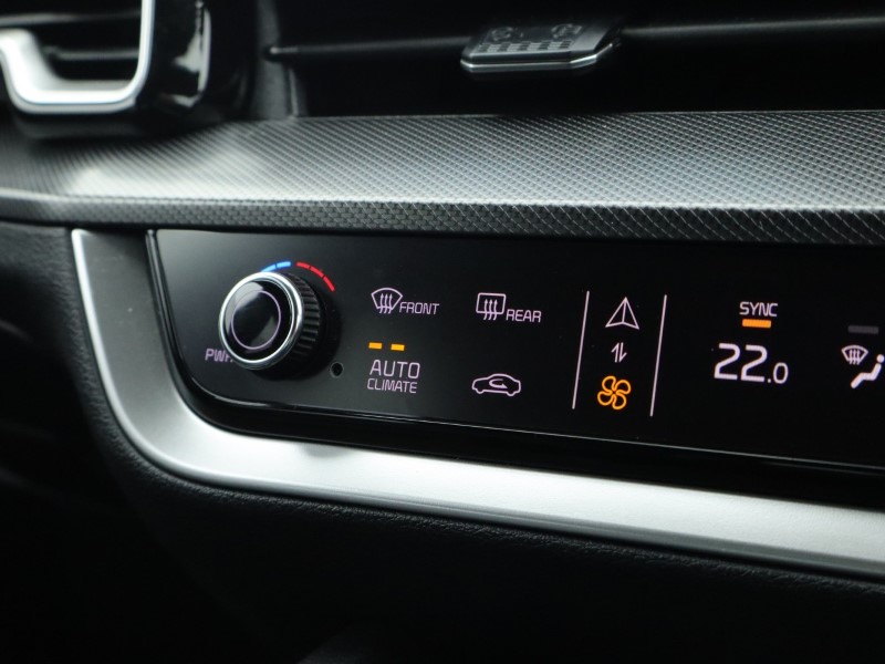 2025 (25) KIA SPORTAGE 1.6T GDi 207 HEV GT-Line S 5dr Auto 4702443