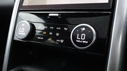 2023 (23) LAND ROVER DISCOVERY 3.0 D300 R-Dynamic HSE 5dr Auto 5494052