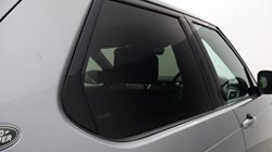 2023 (23) LAND ROVER DISCOVERY 3.0 D300 R-Dynamic HSE 5dr Auto 5494021