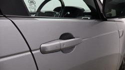 2023 (23) LAND ROVER DISCOVERY 3.0 D300 R-Dynamic HSE 5dr Auto 5494024