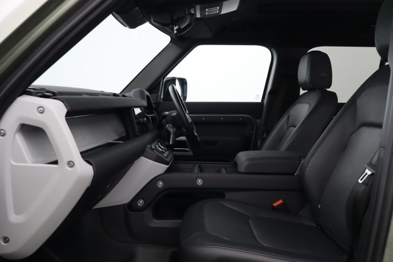 2023 (73) LAND ROVER DEFENDER 3.0 D250 X-Dynamic SE 110 5dr Auto [7 Seat] 5476935