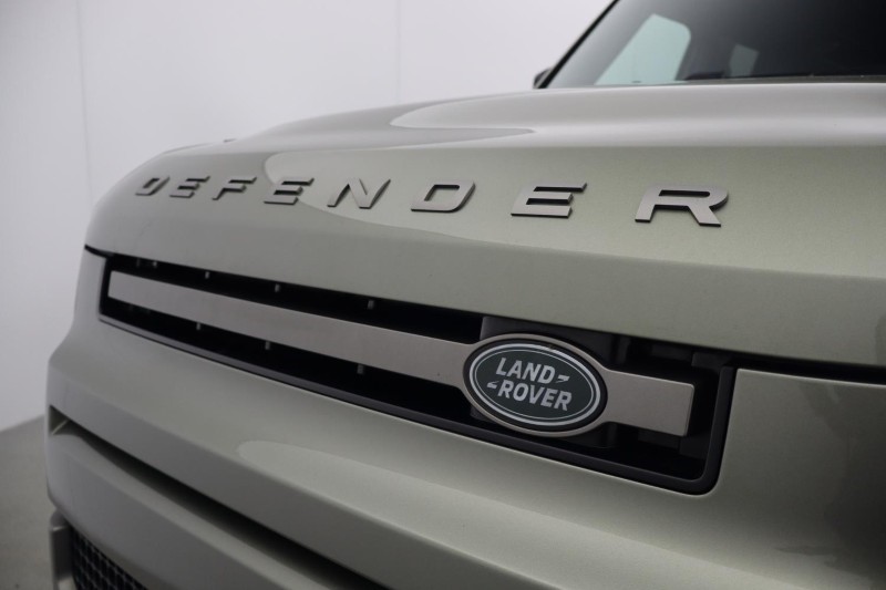 2023 (73) LAND ROVER DEFENDER 3.0 D250 X-Dynamic SE 110 5dr Auto [7 Seat] 5476990
