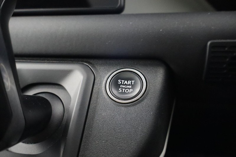 2023 (73) LAND ROVER DEFENDER 3.0 D250 X-Dynamic SE 110 5dr Auto [7 Seat] 5476979