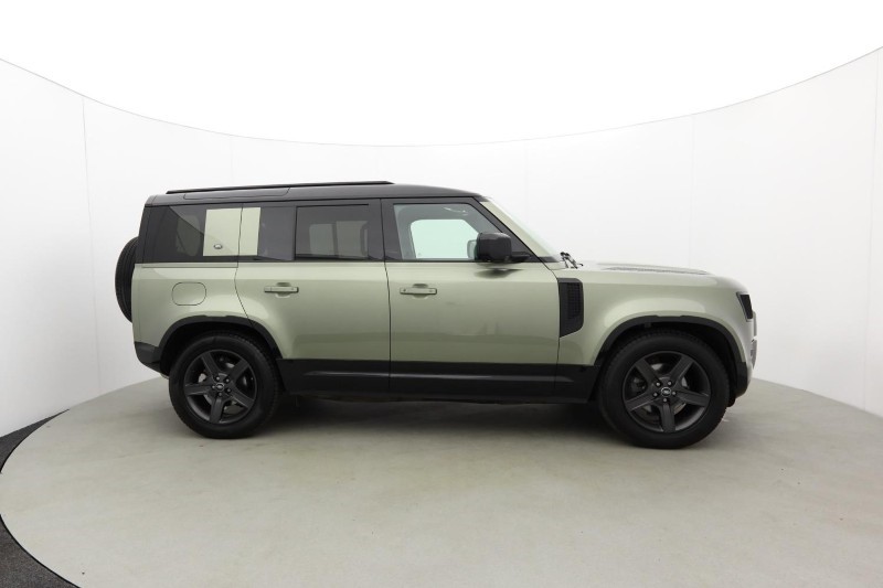 2023 (73) LAND ROVER DEFENDER 3.0 D250 X-Dynamic SE 110 5dr Auto [7 Seat] 5476921