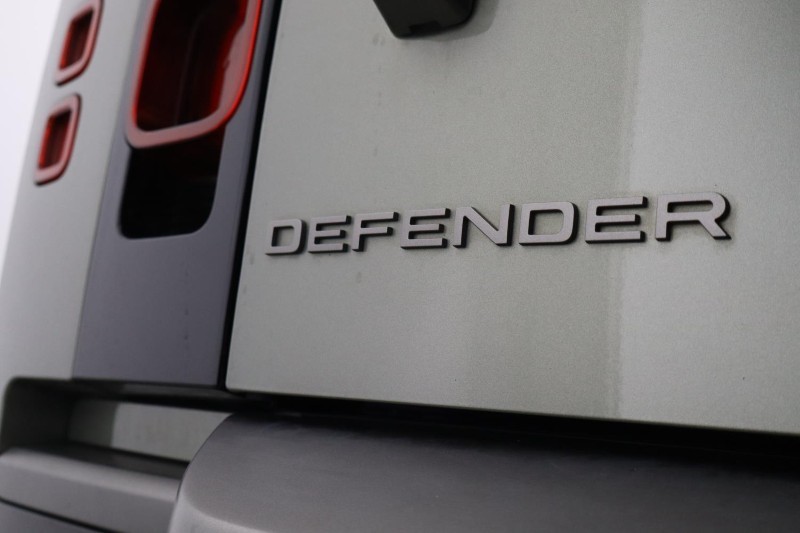 2023 (73) LAND ROVER DEFENDER 3.0 D250 X-Dynamic SE 110 5dr Auto [7 Seat] 5476927