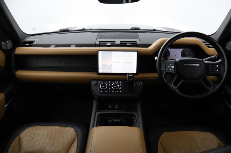 2022 (72) LAND ROVER DEFENDER 3.0 D300 X-Dynamic HSE 130 5dr Auto [8 Seat] 5502229