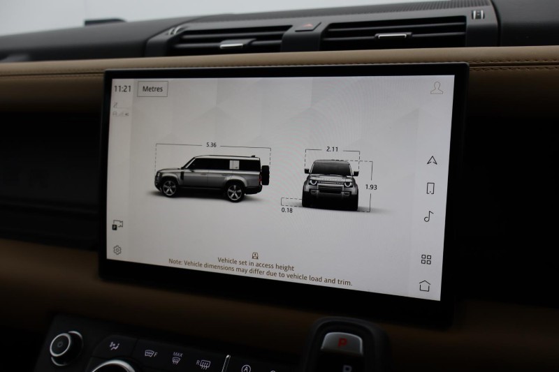2022 (72) LAND ROVER DEFENDER 3.0 D300 X-Dynamic HSE 130 5dr Auto [8 Seat] 5502246