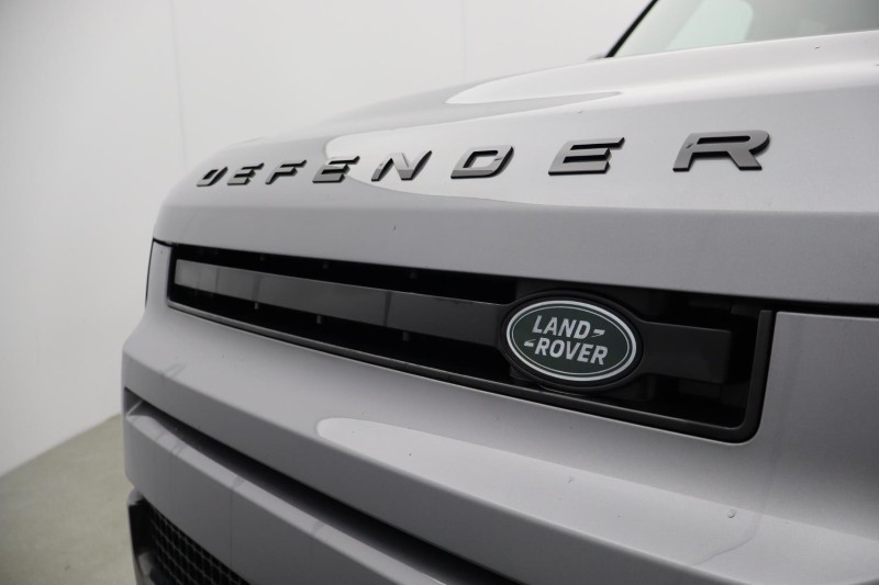 2022 (72) LAND ROVER DEFENDER 3.0 D300 X-Dynamic HSE 130 5dr Auto [8 Seat] 5502225
