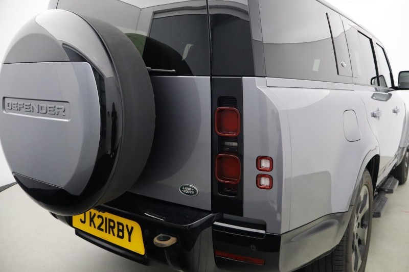 2022 (72) LAND ROVER DEFENDER 3.0 D300 X-Dynamic HSE 130 5dr Auto [8 Seat] 5502195