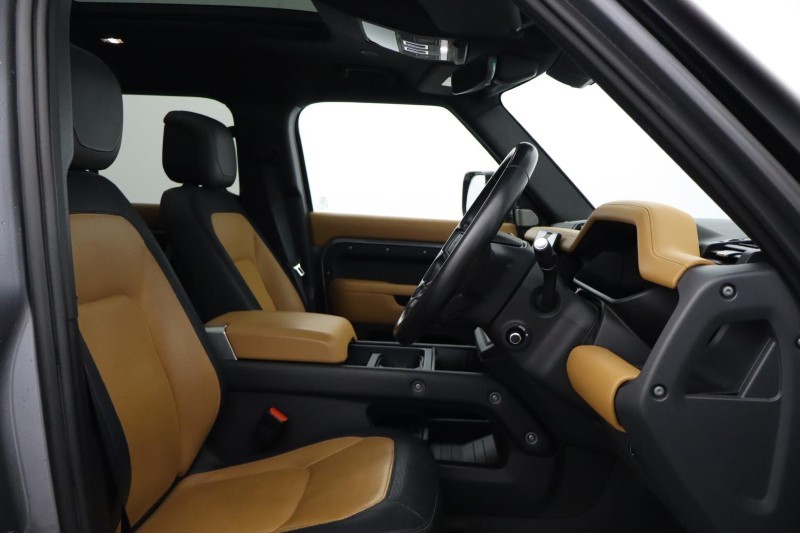 2022 (72) LAND ROVER DEFENDER 3.0 D300 X-Dynamic HSE 130 5dr Auto [8 Seat] 5502215