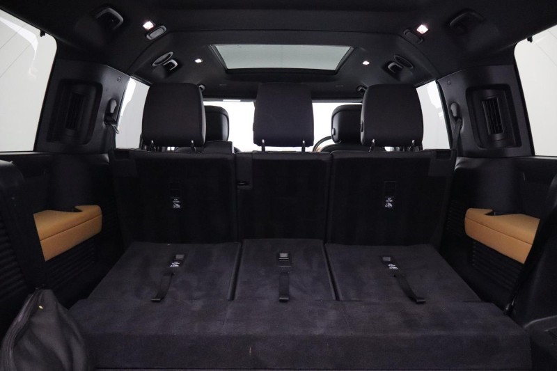 2022 (72) LAND ROVER DEFENDER 3.0 D300 X-Dynamic HSE 130 5dr Auto [8 Seat] 5502205