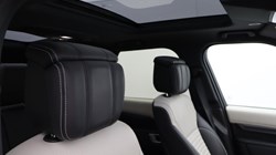 2023 (73) LAND ROVER DISCOVERY 3.0 D300 Metropolitan Edition 5dr Auto 5579705