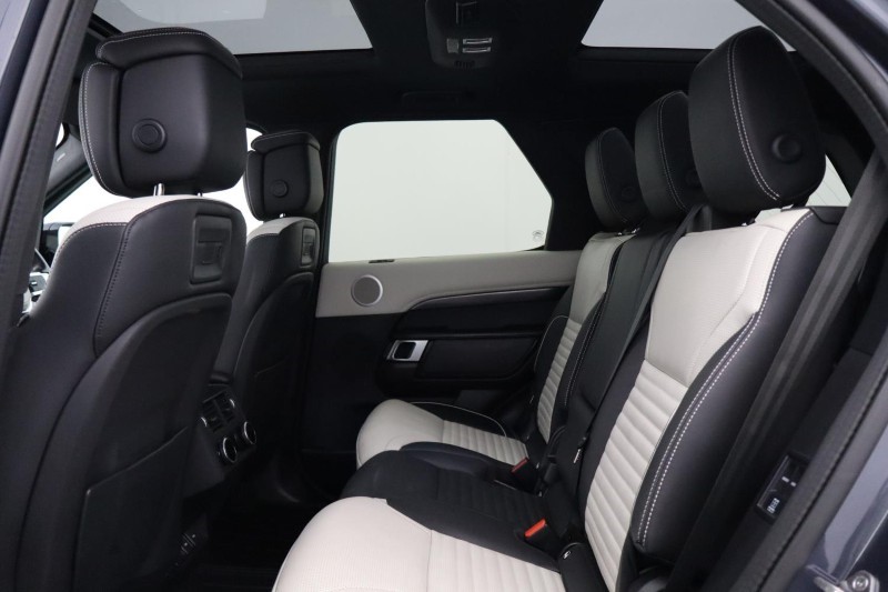 2023 (73) LAND ROVER DISCOVERY 3.0 D300 Metropolitan Edition 5dr Auto 5579679
